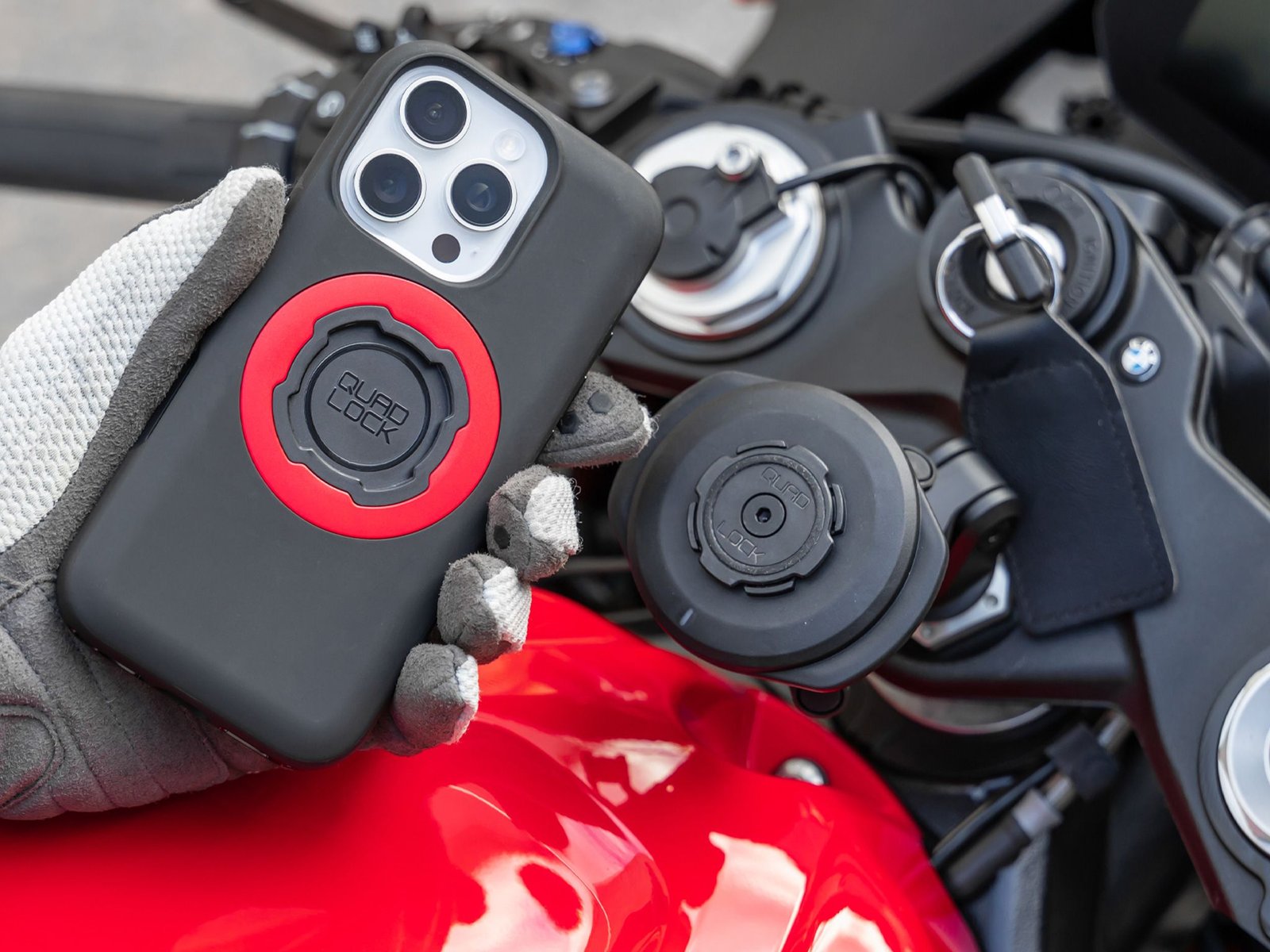 Motorcycle - Wireless Charging Heads - Quad Lock® Canada