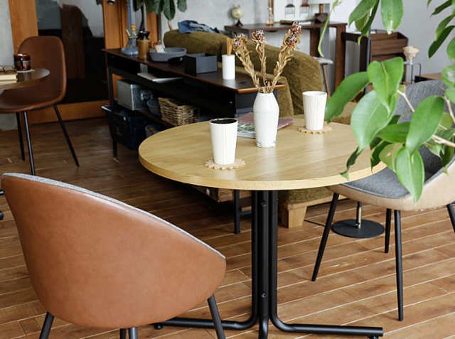 円形ダイニングテーブル Danz(ダンズ)｜北欧・ヴィンテージインテリア