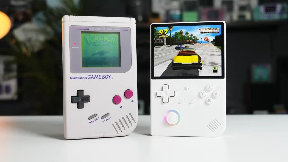 ANBERNIC RG40XX V Review - Another Mediocre Vertical Handheld To