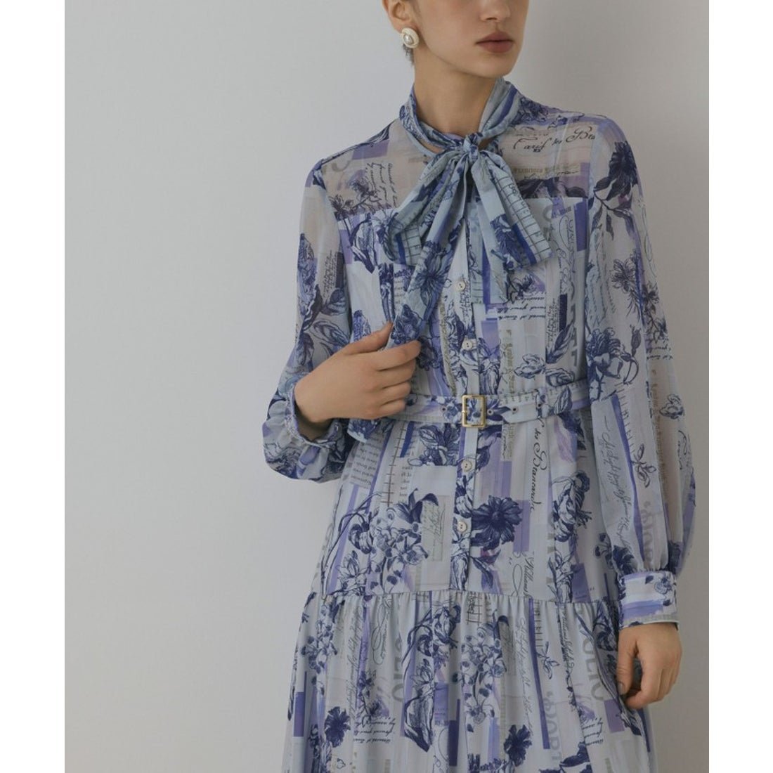 グレースコンチネンタル GRACE CONTINENTAL ロゴフラワープリント