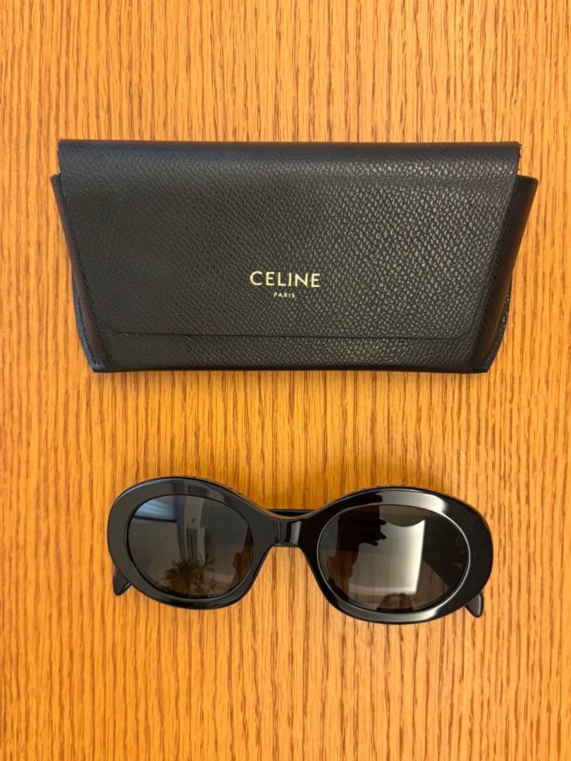CELINE セリーヌ サングラス TRIOMPHE CL40194U 01A CELINE CL40194U 01A Shiny Black Oval Sunglasses With Grey Lenses - US