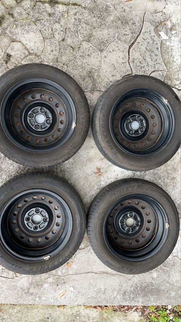 ラパンのホイルキャップ（タイヤと鉄チンはオマケ） - メルカリ