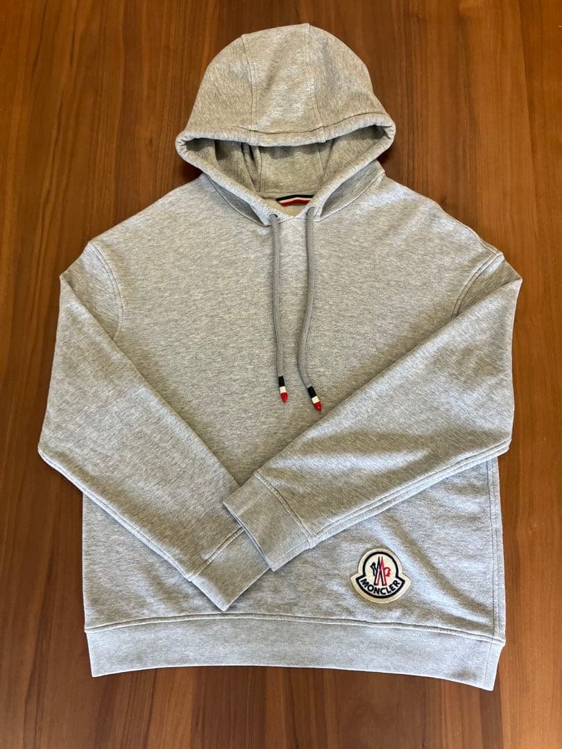 【美品　正規品　認証確認済】　MONCLER ロゴフーディーＭ MONCLER - 美品 モンクレール MONCLER パーカー 2021 フーディー プル